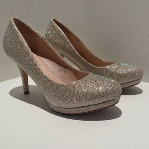 Elegant Gold Women's Heels